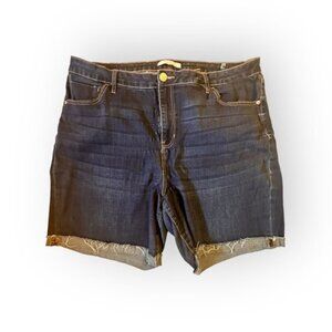 Women’s 18 Max CoCos Dark Blue Wash High Mid Rise Folded Hem 7” Jean Shorts
